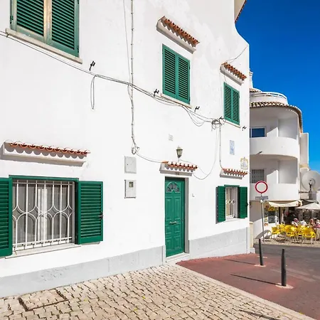 Private 2 Bed In Old Town Albufeira